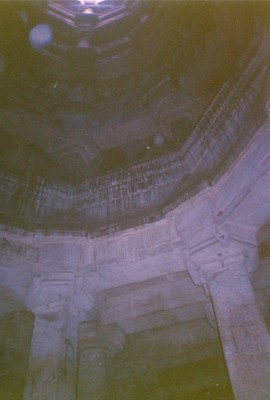 インド／アーメダバードの階段井戸