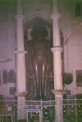 インド／カジュラホのジャイナ教寺院